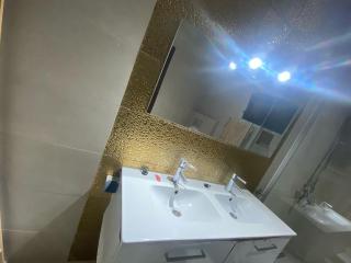 House Of Glory Al-1 - Dakar - 6