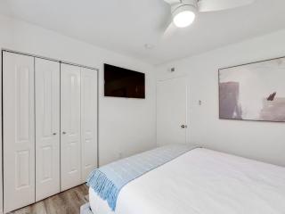 Remodeled 3 bedroom with central location Carrollton - Carrollton - 3