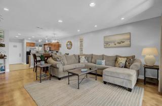 7C Mariners Walk by AvantStay Beautiful Porch Easy Access to Pool Beach - Isle of Palms - 3