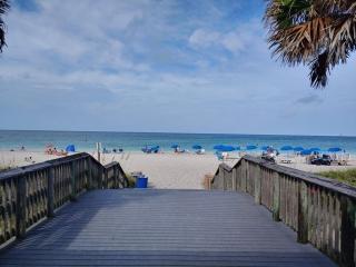 Englewood beach and Dearborn St! - Englewood - 5