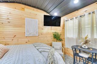 Hot Tub, Fire Pit Lake-View Catlettsburg Getaway! - Catlettsburg - 4