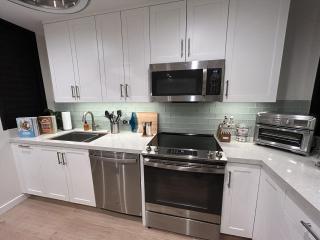 Panoramic Ocean Views! Remodeled-Redecorated! Very Pretty Corner Ground Floor 2 Bedroom-2 Bath - Wailea - 1