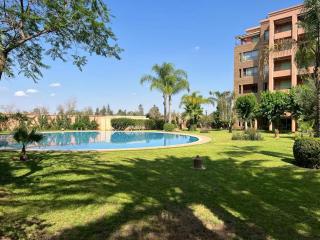 Collé à la Ménara Mall avec Piscine au Centre - Marrakech - 9
