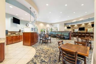 Best Western PLUS Westgate Inn and Suites - Leland - 4
