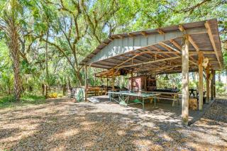 Spacious Sebring Family Cabin with Fun Barn and Yard! - 8