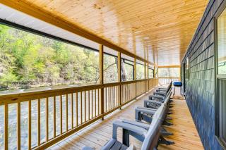Tellico River Cabin with Game Room and Fire Pit! - Tellico Plains - 0