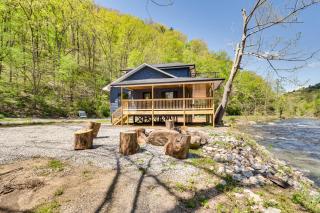 Tellico River Cabin with Game Room and Fire Pit! - Tellico Plains - 9