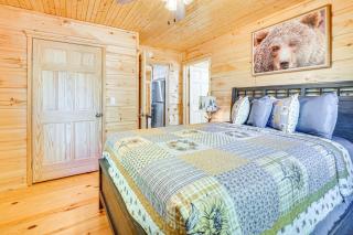 Tellico River Cabin with Game Room and Fire Pit! - Tellico Plains - 3