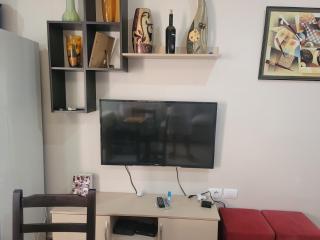 Xhono apartaments - Sarandë - 1