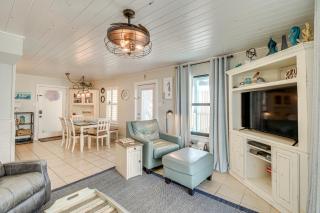 Balcony with Pool and Beach Views Gulf Shores Condo! - Gulf Shores - 6