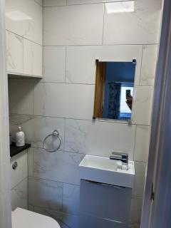 Rooms at 153 ROOM ONLY - Scarborough - 9