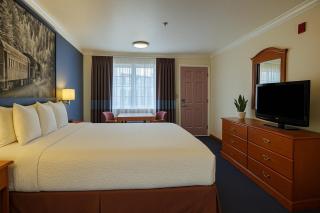 Creekside Inn & Suites - Willits - 2