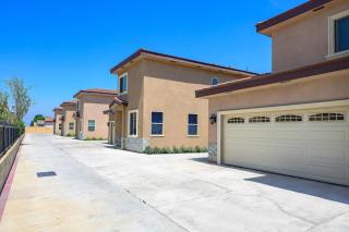Modern Spacious Home Bright Family Group Friendly - La Puente - 2