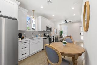 Roux House Cajun Luxury Prime Location - Lafayette - 6
