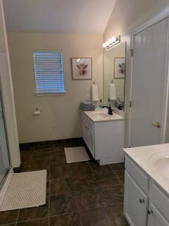 Hutto House - Hutto - 7