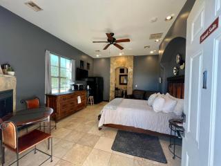Sunset Suite - Cave Creek Guest Suites - Cave Creek - 7