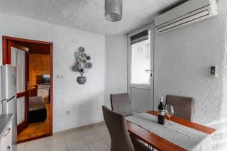 Apartments with a parking space Vrsi - Mulo, Zadar - 24353 - Vrsi - 2