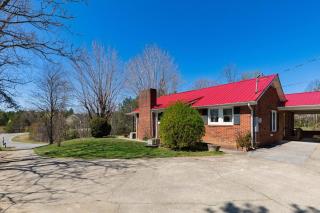 Red Robin Retreat - Near Lake James, NC - Morganton - 6