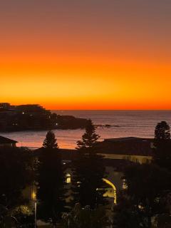 The Pacific Sunrise Beach Views 140m2 Bondi Luxury Apartment - Sídney - 1