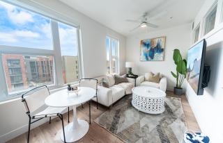Awesome Amenities - Pool,HotTub,Gym,Bowling and More - Salt Lake City - 0