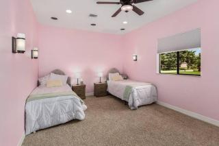 Casita Cabo Coral on the Canal with Salt Pool and Spa - Cape Coral - 4