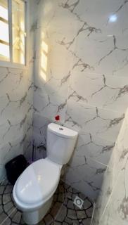 Konar-Apts, 1 bedroom shortlet with City view Balcony, 24hrs power, Security, Wifi, Gwarinpa Express by Dawaki Junction - Kubwa - 3