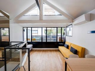 Marais Area - Outdoor patio - A C - 2BDR - 0
