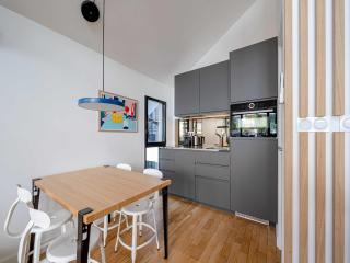 Marais Area - Outdoor patio - A C - 2BDR - 6