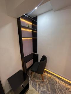 Konar-Apts, Cozy Room with private kitchen, City view Balcony, 24hrs power, Security, Wifi, Gwarinpa Express by Dawaki Junction - Gwarinpa - 9
