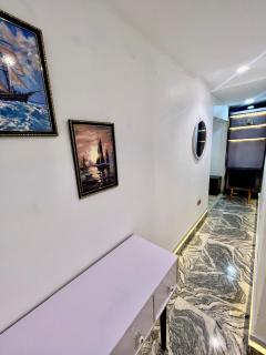 Konar-Apts, Cozy Room with private kitchen, City view Balcony, 24hrs power, Security, Wifi, Gwarinpa Express by Dawaki Junction - Gwarinpa - 2