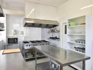 Former hotel in the centre and at 50 metres from the beach in Panne - La Panne - 4