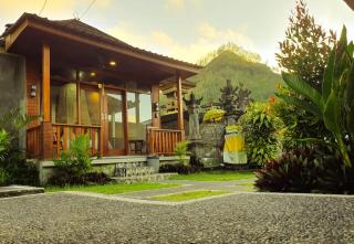 Polege Side Cottage - 1