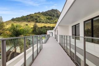 Luxury Beach Escape - 1 Bedroom Apartment - 5