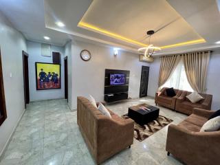 Konar-Apts, 2 bedroom shortlet with Balcony at Wuse 2 extension, Upscale Jahi District, 24hrs power, Security, WiFi, - Abuja - 5