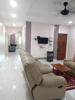 Casa Villa Homestay Sekinchan - Sekinchan - 6