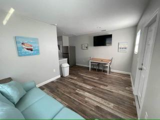 Cottage 22, The Boathouse - Dora Canal Court - a downtown, waterfront community - 4