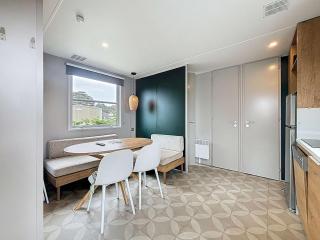 Mobil-home de Grand Confort à 200m de la plage avec piscine chauffée, 2 chambres, parking, wifi inclus - FR-1-361A-44 - 7