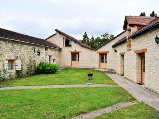 Gîte Tourangelle avec Piscine Intérieure, Wifi, Jardin - FR-1-381-619 - Assay - 4
