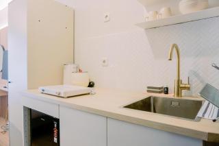 Stunning Studio Transpark Bintaro Apartment By Travelio - Tangerang - 7