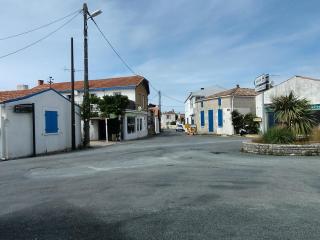 Maison de Charme à Domino, Oléron - Idéale pour Familles et Amis, 4 Pers, Proche Plages et Marché - FR-1-778-27 - Saint-Georges-d'Oléron - 9