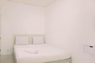 Cozy Stay Studio at Urbantown Serpong Apartment By Travelio - Tangerang - 6