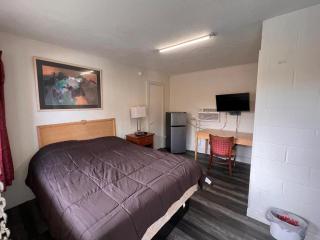 Best In Town Motel - Statesville - 7