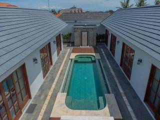 Kardi Residence By Bali Cabin - - 0