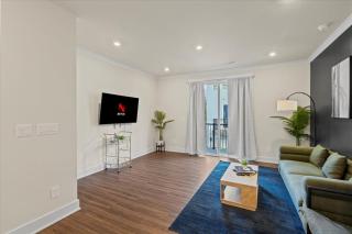 Luxurious King 3BR Townhouse Mins to Uptown CLT! - Charlotte - 8