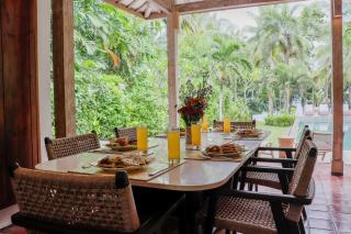 Melaya Estate by LifestyleRetreats - Penginuman - 1