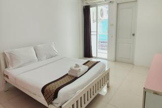 Zenith Life Hotel - Ban Bang Khen (1) - 8