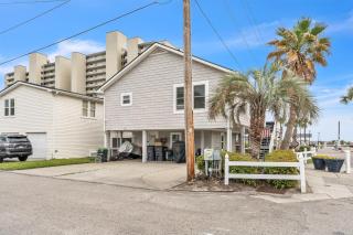 Coastal Camelot - Walk to Surfside Beach Duplex - Myrtle Beach - 4