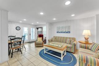 Coastal Camelot - Walk to Surfside Beach Duplex - Myrtle Beach - 1