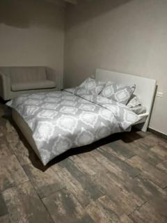 Tanki flip property - Noord - 0