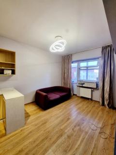 Cozy central 1 bedroom apt - - 1